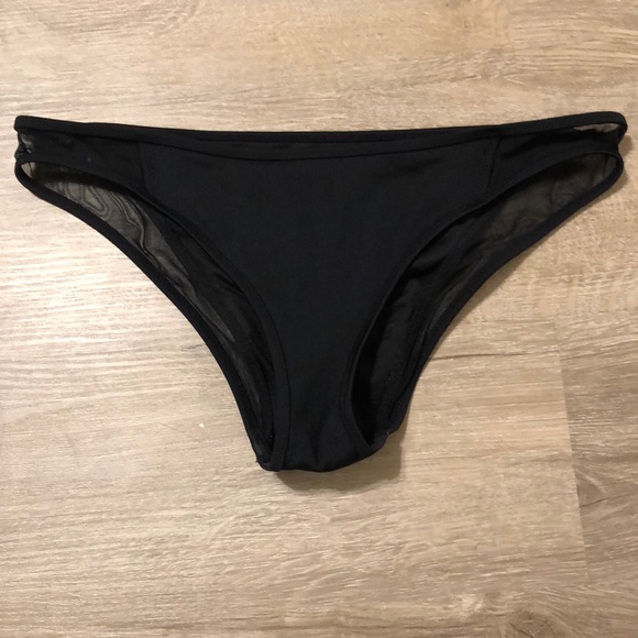 Shade & Shore Other - Black mesh swim bottom
